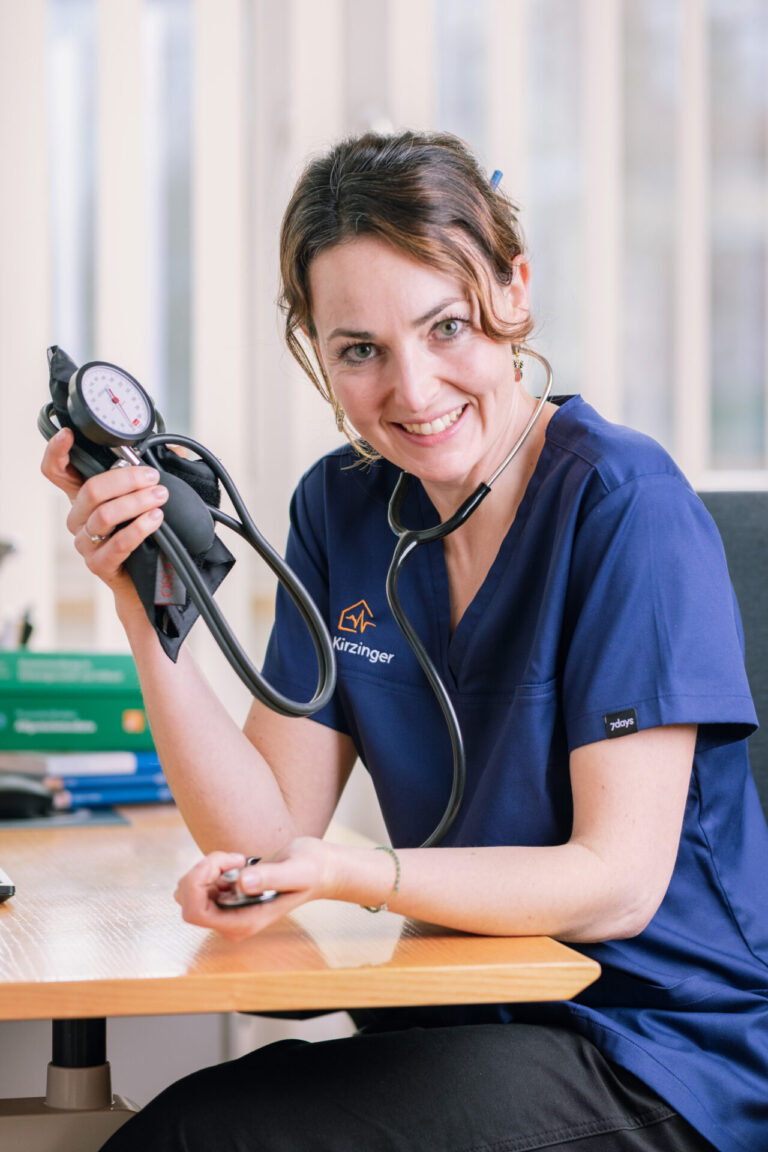 Emma1, Praxis 202512025